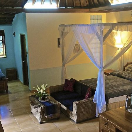 Aahh Bali Bed And Breakfast Джимбаран Экстерьер фото