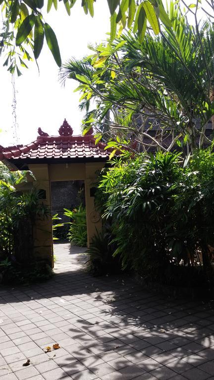 Aahh Bali Bed And Breakfast Джимбаран Экстерьер фото
